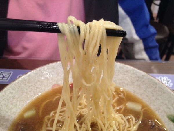 甘老味健康牛肉麵:<小吃>甘老味健康牛肉麵-燉煮到恰到好處的腱子肉,還有超值餛飩湯