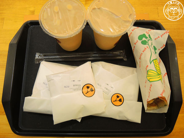 扶旺號鐵板燒土司(復興店):呷飽祙【台北大安・扶旺號 鐵板土司 紅茶牛乳】創意台菜風土司