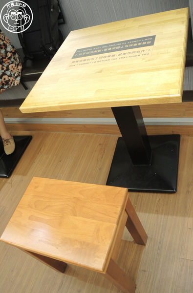 扶旺號鐵板燒土司(復興店):呷飽祙【台北大安・扶旺號 鐵板土司 紅茶牛乳】創意台菜風土司