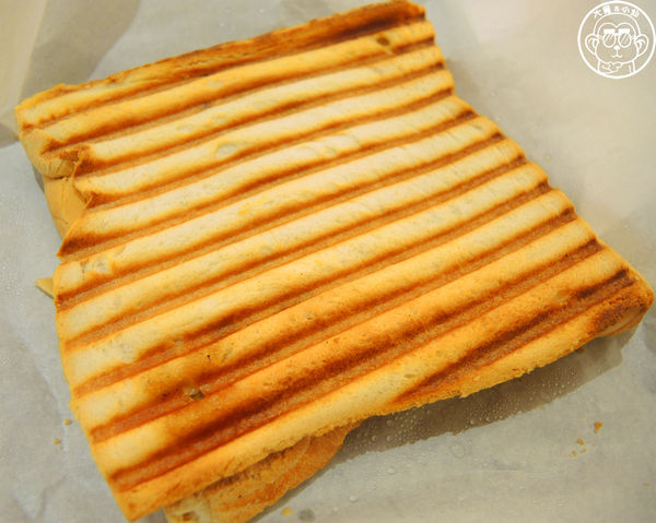 扶旺號鐵板燒土司(復興店):呷飽祙【台北大安・扶旺號 鐵板土司 紅茶牛乳】創意台菜風土司