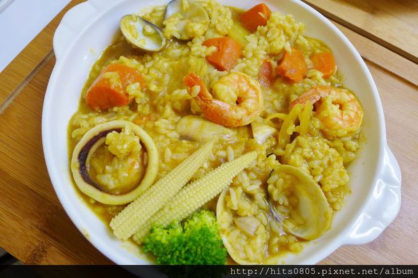 朵喵喵廚房:體驗-淡水早午餐首選-朵喵喵親子餐廳.內含有決明子沙坑喔!!!