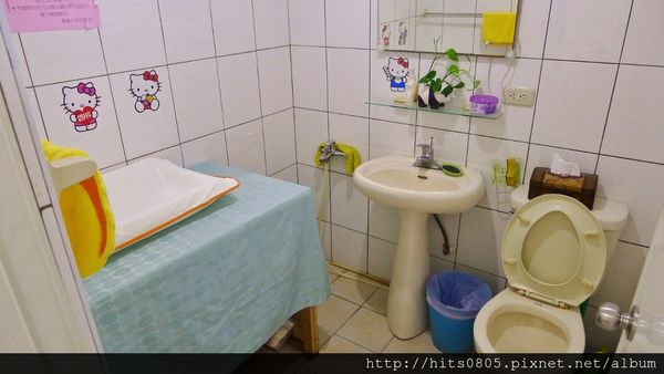 朵喵喵廚房:體驗-淡水早午餐首選-朵喵喵親子餐廳.內含有決明子沙坑喔!!!