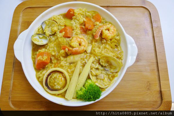 朵喵喵廚房:體驗-淡水早午餐首選-朵喵喵親子餐廳.內含有決明子沙坑喔!!!