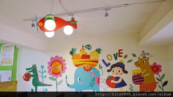 朵喵喵廚房:體驗-淡水早午餐首選-朵喵喵親子餐廳.內含有決明子沙坑喔!!!