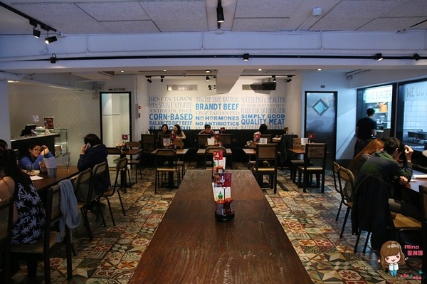 Burger Fix(原：1Bite2Go)：【食記】台北東區 Burger Fix 美式漢堡專賣店 限定10款特色漢堡 環遊美國 國賓A-cut牛肉手打漢堡肉