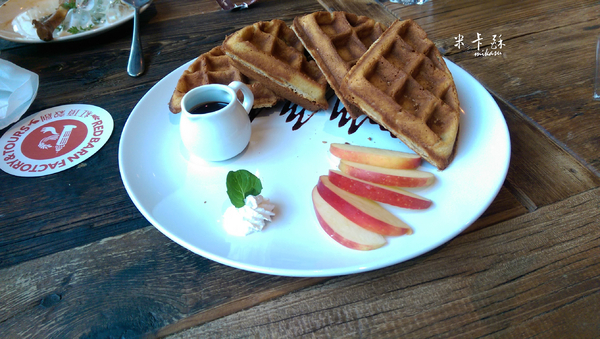 紅頂穀創穀物文創樂園 穀倉咖啡：【觀光工廠﹡高雄】觀光工廠之旅．驚奇好吃又好玩．紅頂穀創穀物文創樂園 穀倉咖啡