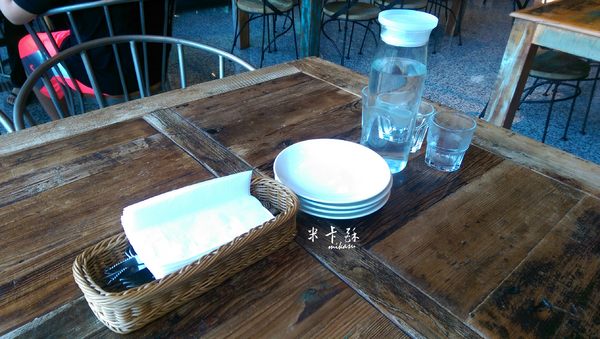 紅頂穀創穀物文創樂園 穀倉咖啡：【觀光工廠﹡高雄】觀光工廠之旅．驚奇好吃又好玩．紅頂穀創穀物文創樂園 穀倉咖啡