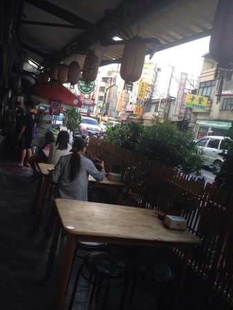 11139473_1052725811409227_1780963989_n