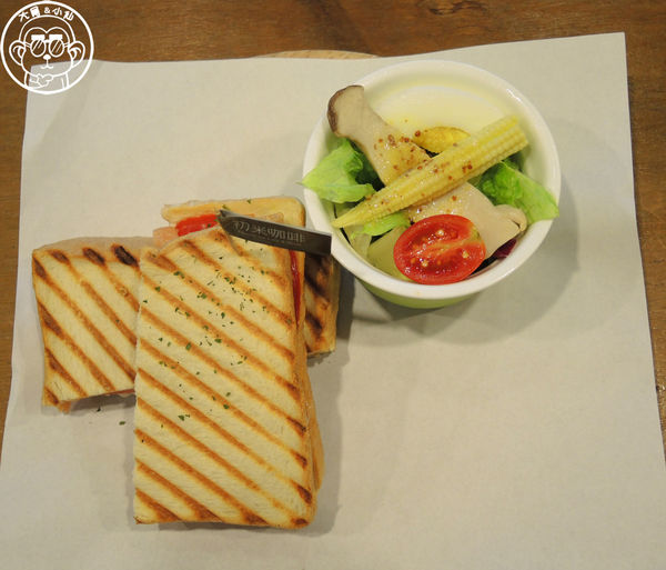 初米咖啡 Choose me Cafe&Meals(錦州店):呷飽祙【台北中山・初米咖啡 Choose Me Cafe&Meals】卡通造型蛋糕好萌呦