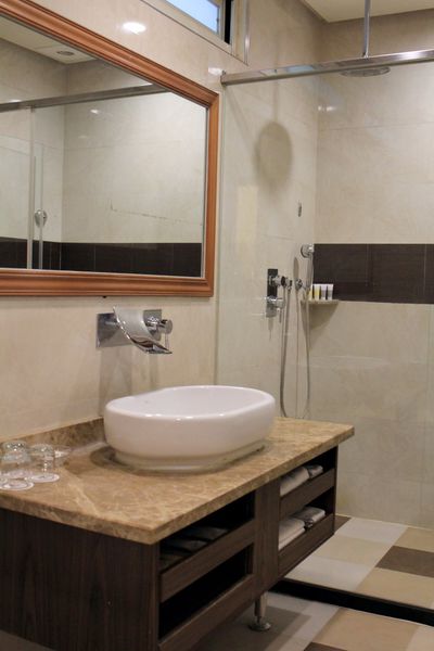 花蓮旅館，花蓮飯店，怡園渡假村，立川魚場