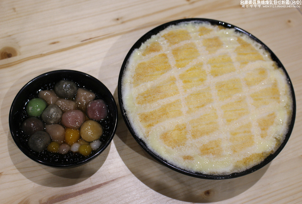 台南東區焦糖煉乳包心粉圓(台中旗艦店)：台南東區焦糖煉乳包心粉圓(台中旗艦店)~好吃耶!難怪每次經過都大排長龍~104.05.17
