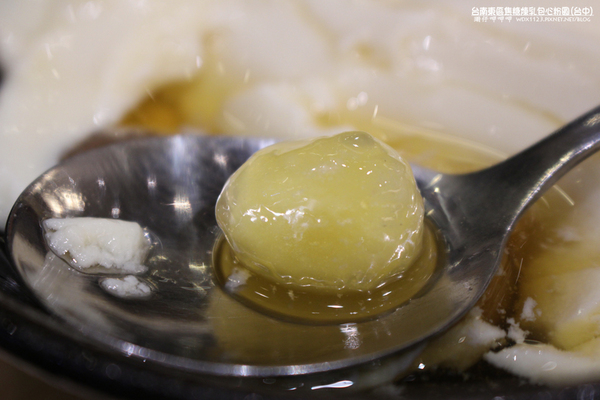 台南東區焦糖煉乳包心粉圓(台中旗艦店)：台南東區焦糖煉乳包心粉圓(台中旗艦店)~好吃耶!難怪每次經過都大排長龍~104.05.17