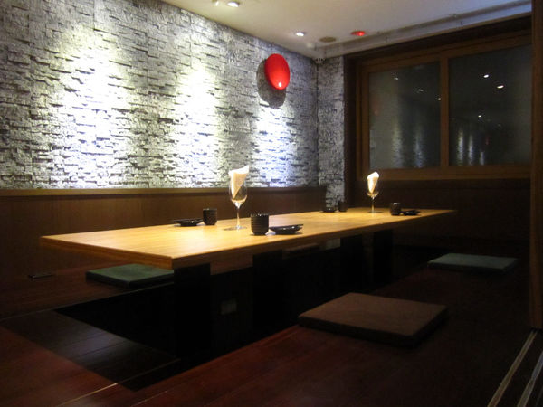 愛新覺羅 原味‧鮮採嚴煮：【台北市】萬古龍蝦石板燒火鍋雙人套餐-愛新覺羅 原味‧鮮採嚴煮