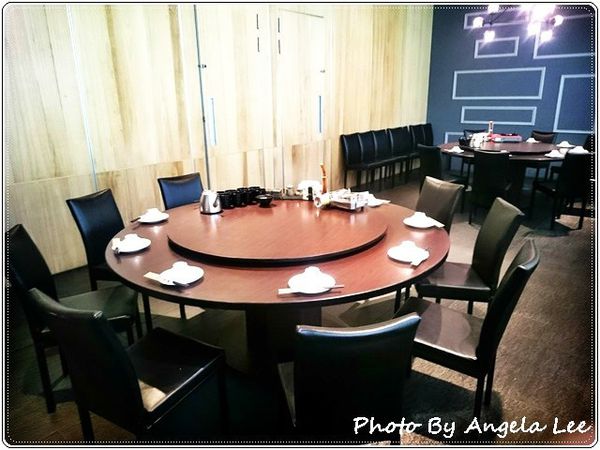 16-11-06-11-12-28-390_photo