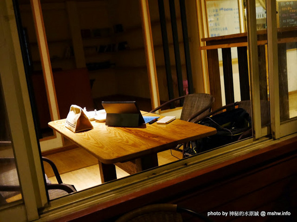 岳家庄夜景咖啡廳:【食記】台中岳家庄夜景咖啡廳.夜生活@沙鹿東海藝術街&都會公園後山 : 以咖啡,輕食,披薩與鐵塔佐海線夜景…