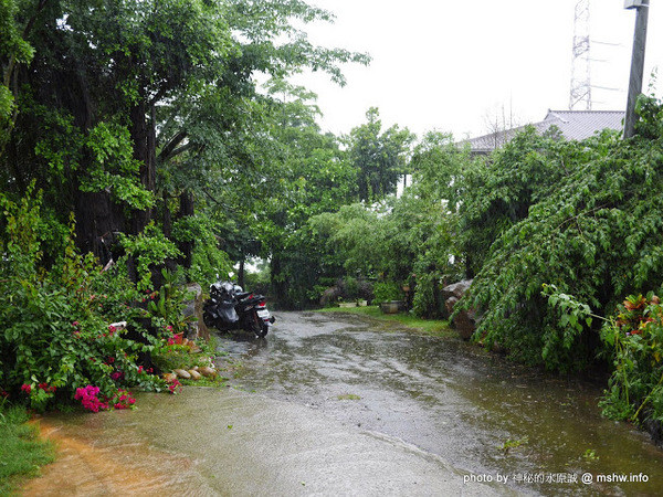 岳家庄夜景咖啡廳:【食記】台中岳家庄夜景咖啡廳.夜生活@沙鹿東海藝術街&都會公園後山 : 以咖啡,輕食,披薩與鐵塔佐海線夜景…