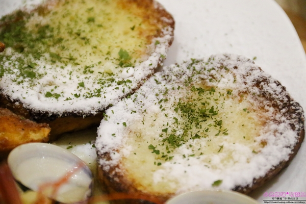 HERDOR Tea House 禾多：【東區餐廳】☼HERDOR Tea House 禾多☼夢幻公主風餐廳/早午餐、下午茶、甜點/蛋糕棒棒糖蛋糕派對、瓶子蛋糕、瓶子冰沙/IG拍照打卡景點