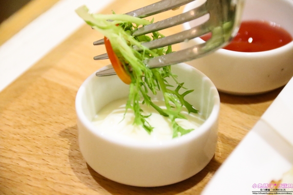 HERDOR Tea House 禾多：【東區餐廳】☼HERDOR Tea House 禾多☼夢幻公主風餐廳/早午餐、下午茶、甜點/蛋糕棒棒糖蛋糕派對、瓶子蛋糕、瓶子冰沙/IG拍照打卡景點