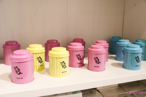 HERDOR Tea House 禾多：【東區餐廳】☼HERDOR Tea House 禾多☼夢幻公主風餐廳/早午餐、下午茶、甜點/蛋糕棒棒糖蛋糕派對、瓶子蛋糕、瓶子冰沙/IG拍照打卡景點