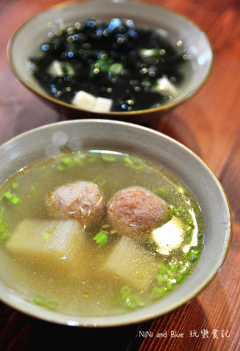 三郎食府豬腳飯肉燥飯10