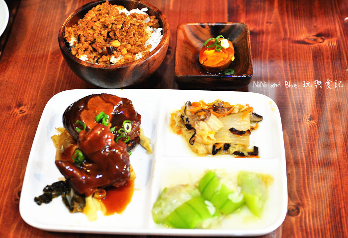 三郎食府豬腳飯肉燥飯18
