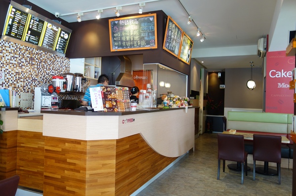 咖啡家coffee+(漢口店)：1040502[官本金文愛台灣]台中市北區咖啡家coffee+漢口店早午餐或下午茶平價高CP值便宜又大碗的餐點學生小資上班族最愛