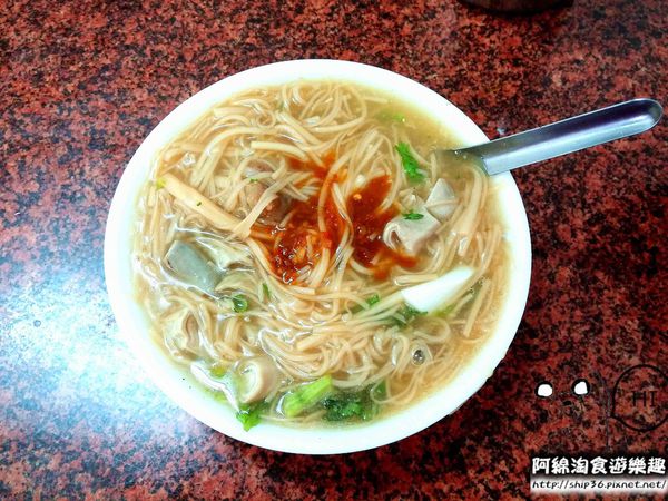 鶯歌張麵線羹：【桃園小吃】鶯歌張麵線羹-超美味!海陸雙拼麵線