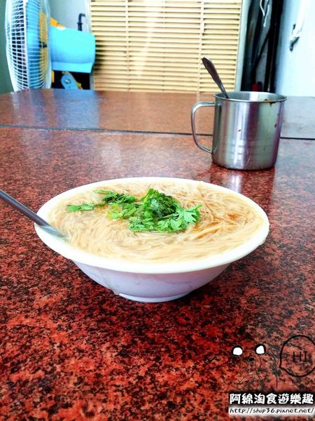 鶯歌張麵線羹：【桃園小吃】鶯歌張麵線羹-超美味!海陸雙拼麵線