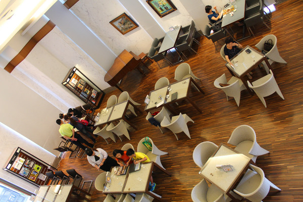 閱築藝文咖啡廳：[台南]藝廊＃美食 培養文藝氣息的好地方 閱築藝文咖啡廳