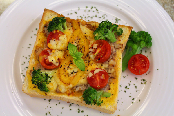 閱築藝文咖啡廳：[台南]藝廊＃美食 培養文藝氣息的好地方 閱築藝文咖啡廳