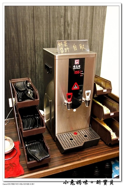 赤兔燒餃子:【美食 ♥ 桃園中壢】☼ 赤兔日式燒餃子 ☼ 現點現做,美味不打折,中原夜市新選擇♥♥