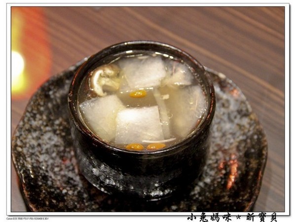 赤兔燒餃子:【美食 ♥ 桃園中壢】☼ 赤兔日式燒餃子 ☼ 現點現做,美味不打折,中原夜市新選擇♥♥