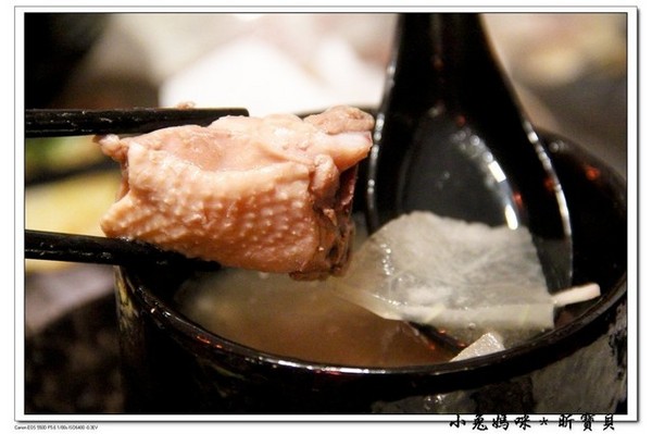 赤兔燒餃子:【美食 ♥ 桃園中壢】☼ 赤兔日式燒餃子 ☼ 現點現做,美味不打折,中原夜市新選擇♥♥