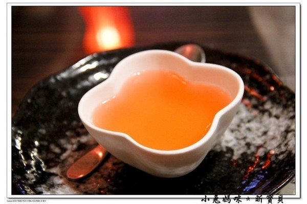 赤兔燒餃子:【美食 ♥ 桃園中壢】☼ 赤兔日式燒餃子 ☼ 現點現做,美味不打折,中原夜市新選擇♥♥