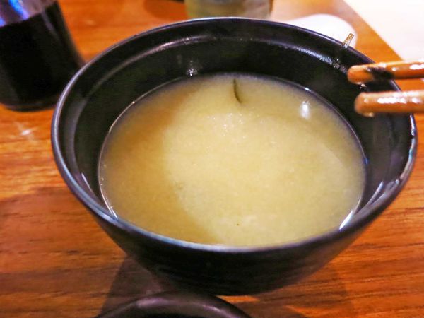 【蘆洲餐廳】福岡漁場-100元就能吃到生魚片丼飯