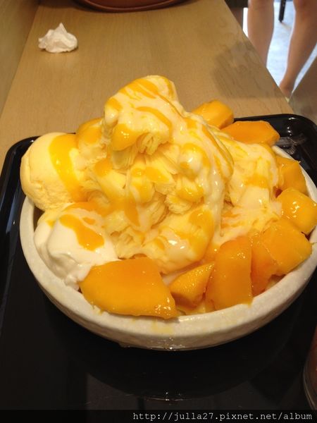 剛好冰果室：[台中 美食]剛好冰果室，抵抗太陽的辣毒嚴防脫水，芒果芒果雪花冰沁涼消暑剛剛好！