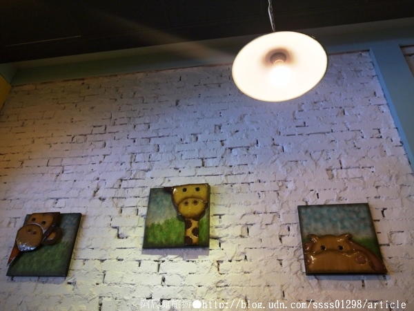 找鹿Brunch:【美食特搜。屏東市】找鹿Brunch早午餐店。找鹿超值餐 全麥原味蛋餅 找鹿紅茶 爽爽吃喝早午餐