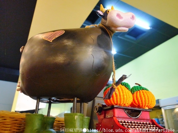 找鹿Brunch:【美食特搜。屏東市】找鹿Brunch早午餐店。找鹿超值餐 全麥原味蛋餅 找鹿紅茶 爽爽吃喝早午餐