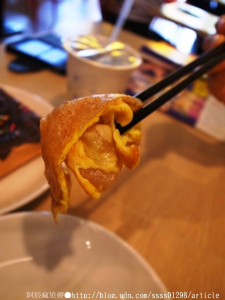 找鹿Brunch:【美食特搜。屏東市】找鹿Brunch早午餐店。找鹿超值餐 全麥原味蛋餅 找鹿紅茶 爽爽吃喝早午餐