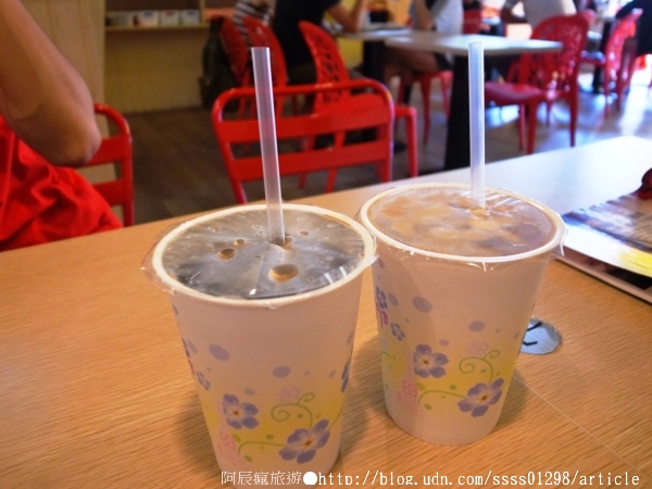 找鹿Brunch:【美食特搜。屏東市】找鹿Brunch早午餐店。找鹿超值餐 全麥原味蛋餅 找鹿紅茶 爽爽吃喝早午餐