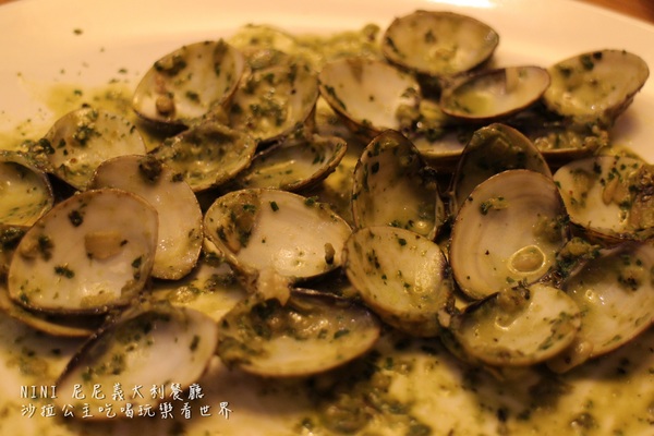 尼尼義大利餐廳(台茂店)：桃園‧南崁/大份量義大利麵『NINI 尼尼義大利餐廳(台茂店)』台茂購物中心