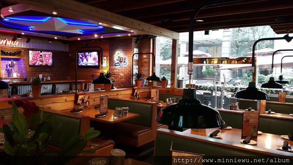 Texas Roadhouse德州鮮切牛排餐廳吧檯照片