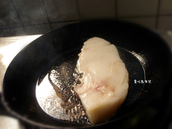 水汕海物：[宅配] 水汕海物  宅配水產超新鮮 高級食材 價錢平宜近人! 和風藍鑽蝦 義式水煮魚 香煎圓鱈佐檸檬起司醬
