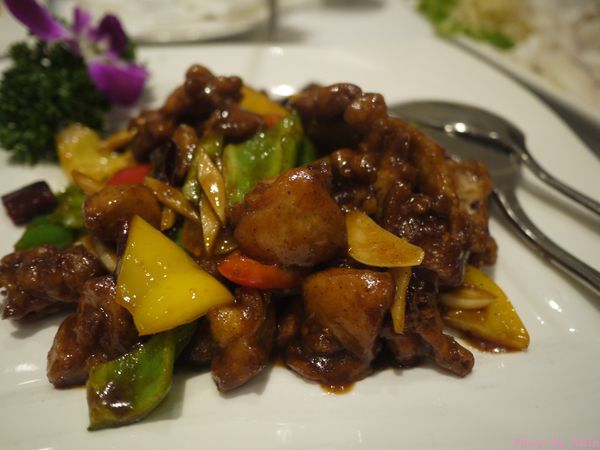 左宗棠嫩雞 中 $480