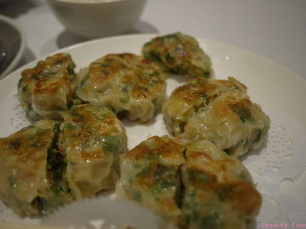 干煎韭菜餅 $45(1塊)