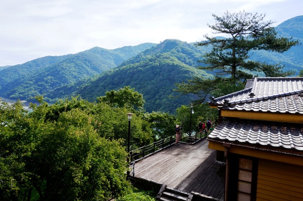 萬大碧湖行館：萬大碧湖行館