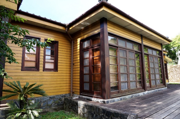 萬大碧湖行館：萬大碧湖行館