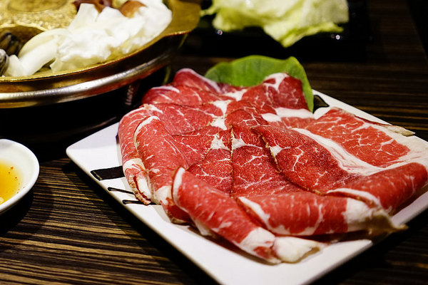 良沐鍋物：良沐鍋物--名店再出發--食材破表湯鮮味美