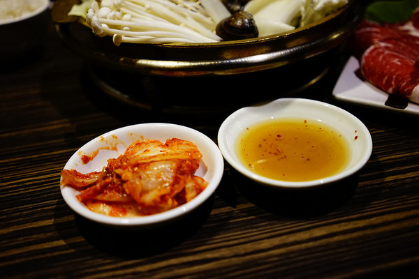 良沐鍋物：良沐鍋物--名店再出發--食材破表湯鮮味美