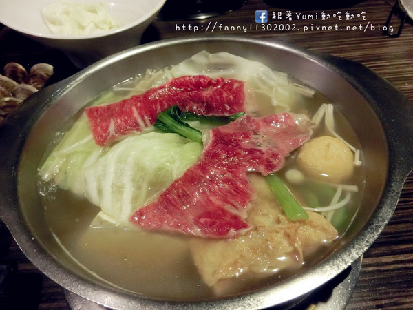良沐鍋物: 【愛評網口碑券§第98彈】台中南屯區東興路銅板烤肉/講究清新天然的湯底火鍋:清境山當歸、牛蒡、蘋果及多種藥材熬成的湯底!@跟著Yumi尤美美動吃動吃(體驗日期:2015年5月30日)